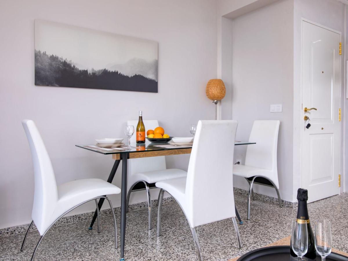 Apartment Las Perlas Denia Bagian luar foto